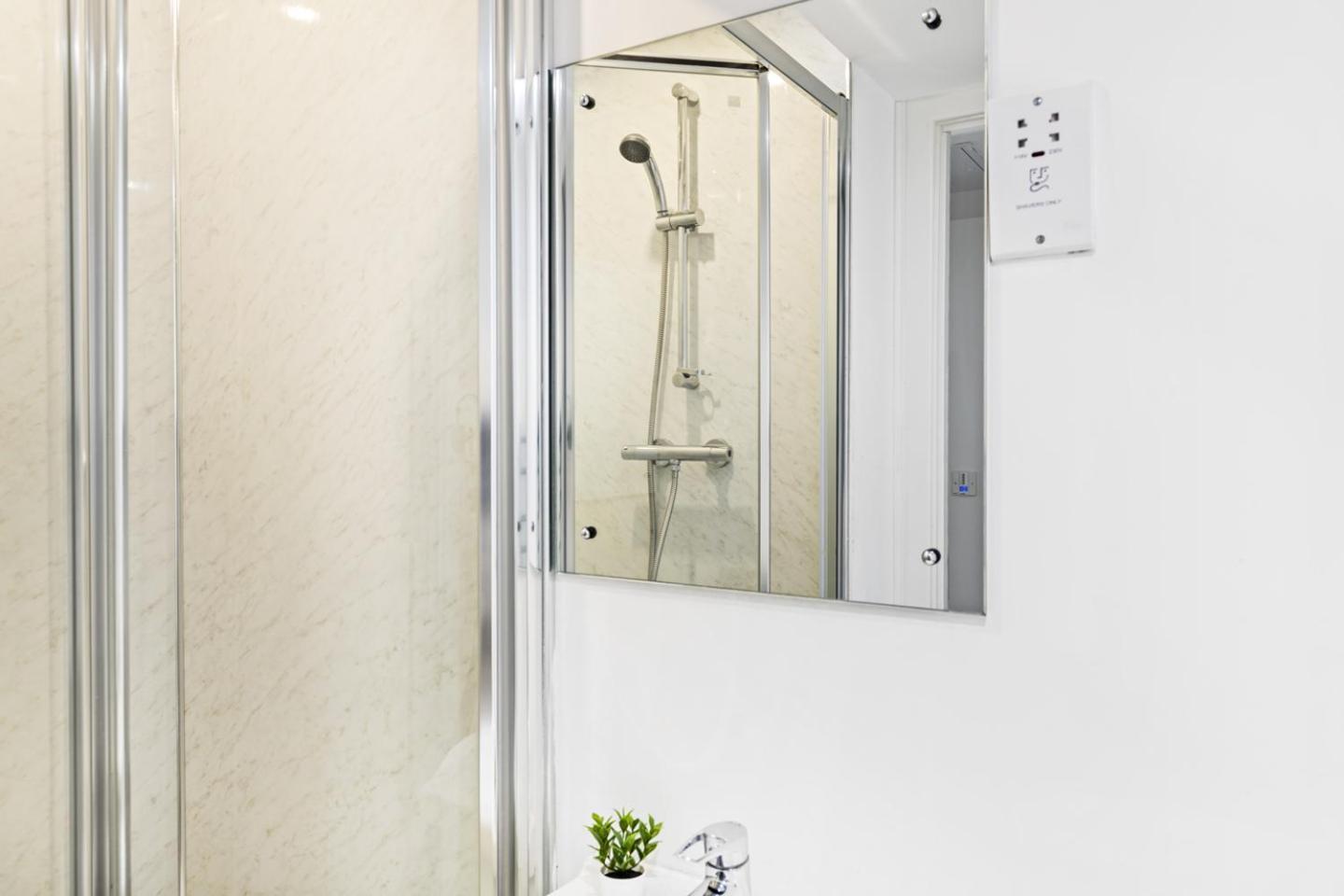 The Nest - Ng1 Aparthotel Nottingham Bagian luar foto